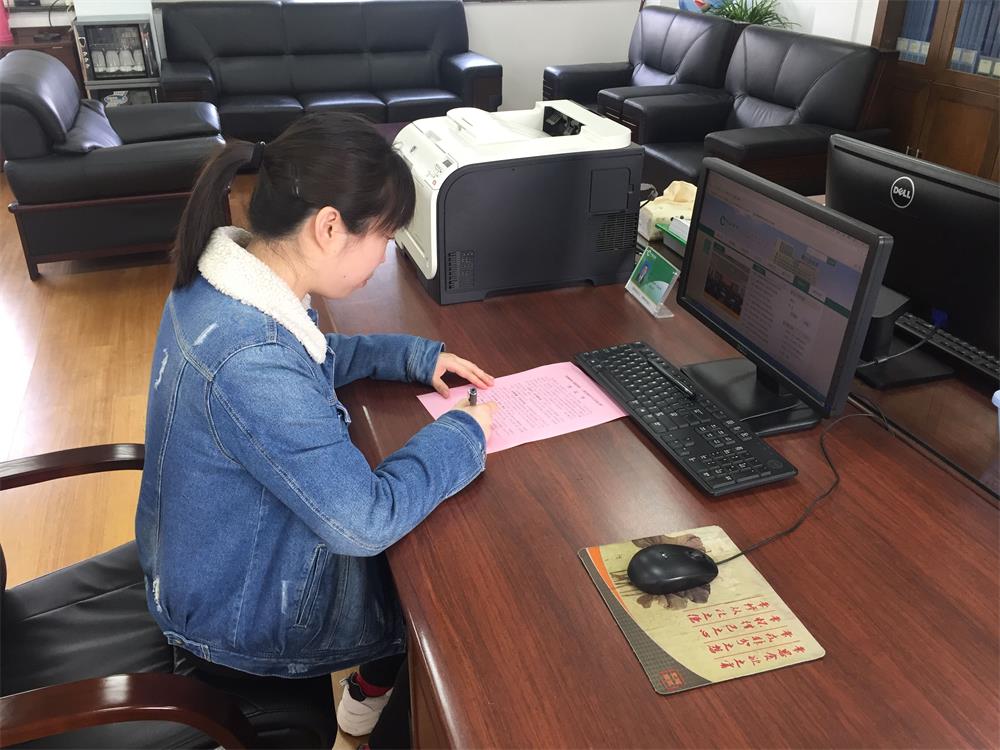 市烟草局：签助廉协议 建幸福之家.jpg